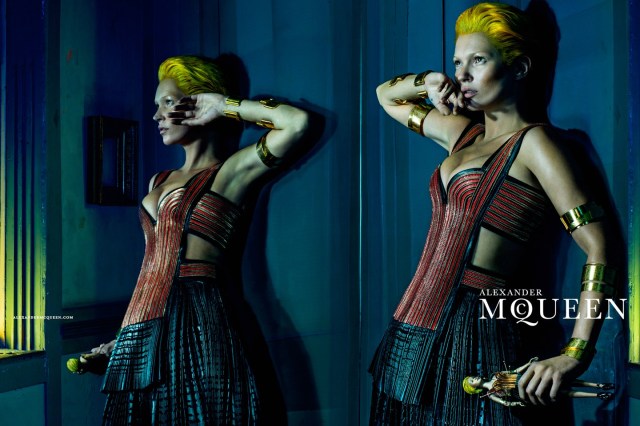 McQueen-Moss-4-Vogue-27Jan14-Steven Klein_b_1440x960 - Copy